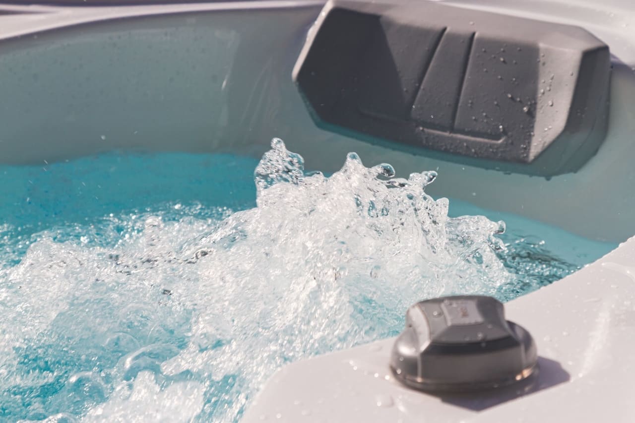 Equinox EQ130 Lite 4 Person Hot Tub 13 Amp - Heracles Wellness