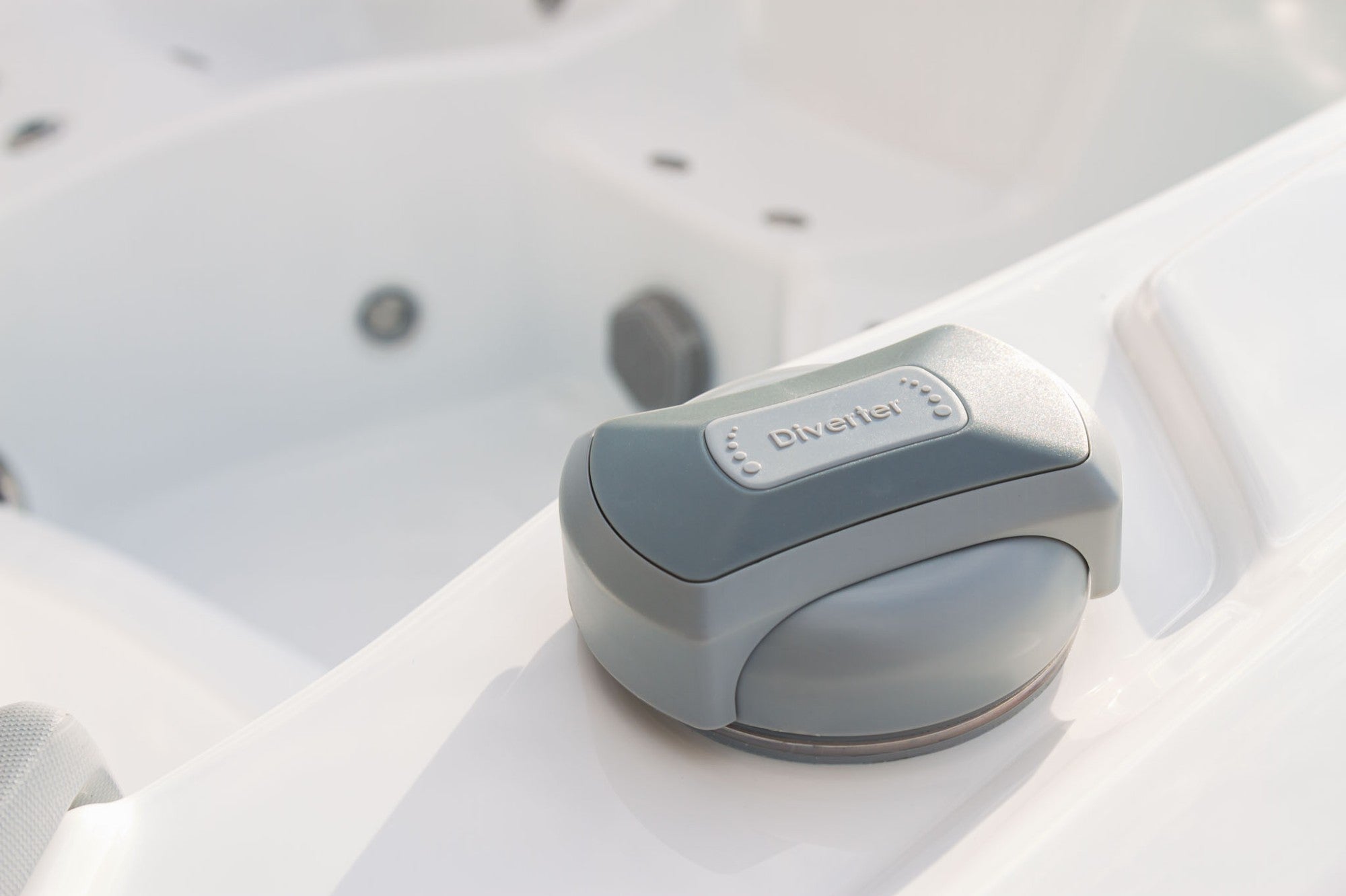 Equinox EQ570 Pro 5 Person Hot Tub 32 Amp - Heracles Wellness