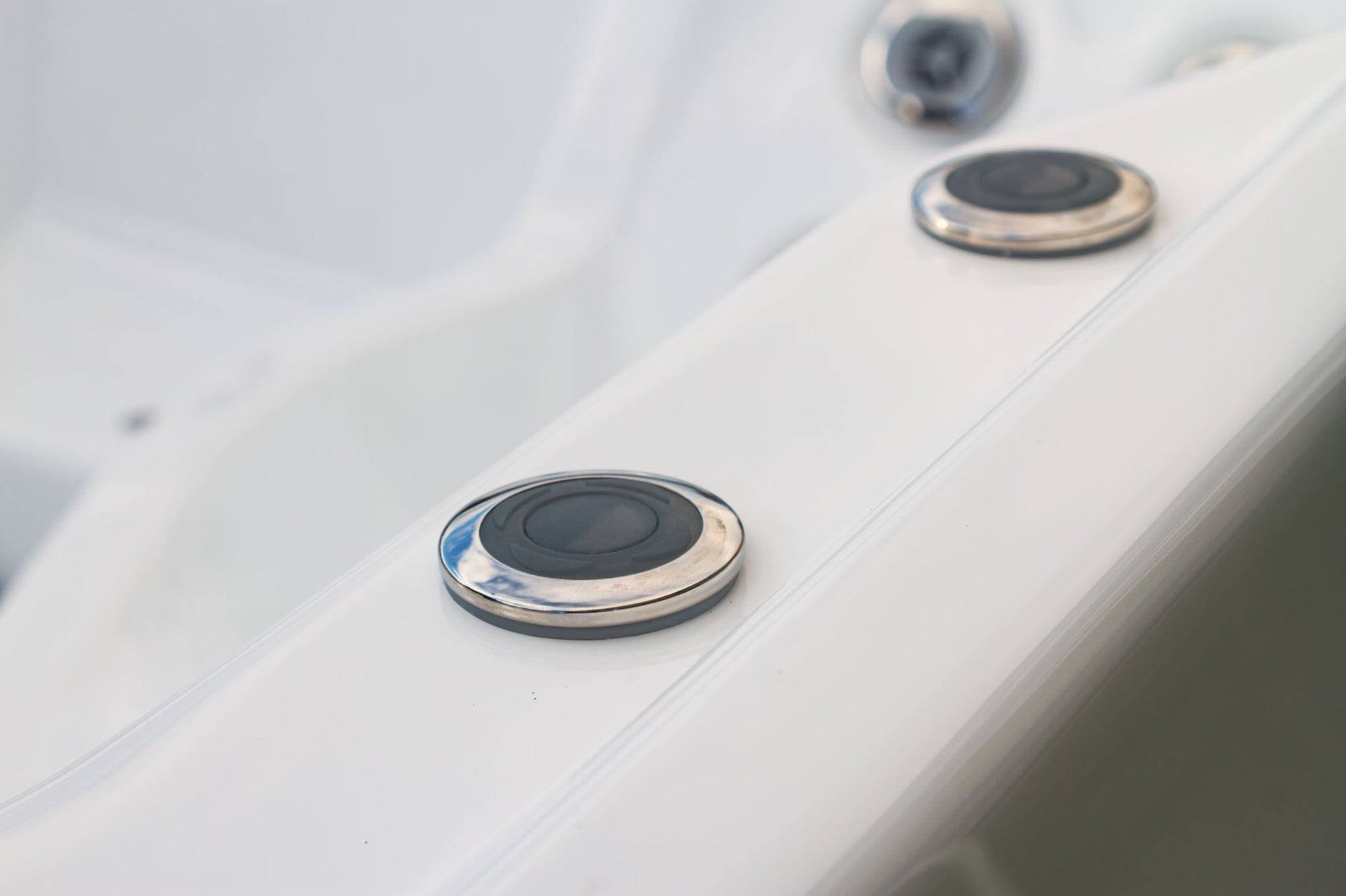 Equinox EQ570 Pro 5 Person Hot Tub 32 Amp - Heracles Wellness