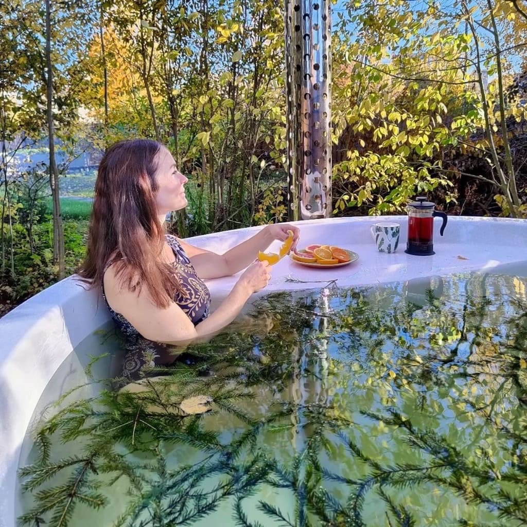 Polar Spa Elite 220 Wood Fired Hot Tub with 35kW Stove (6 - 8 Person) - Heracles Wellness