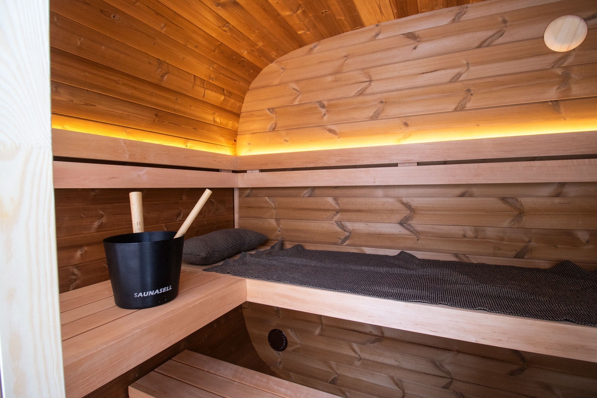 Saunasell Dice Pocket 4 Person Outdoor Sauna - Heracles Wellness
