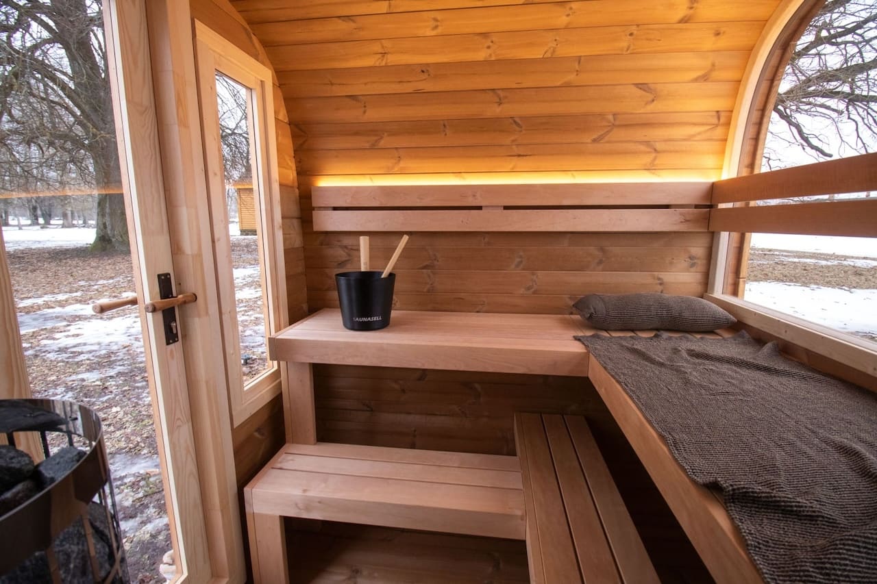Saunasell Dice Solo 5 Person Outdoor Sauna - Heracles Wellness