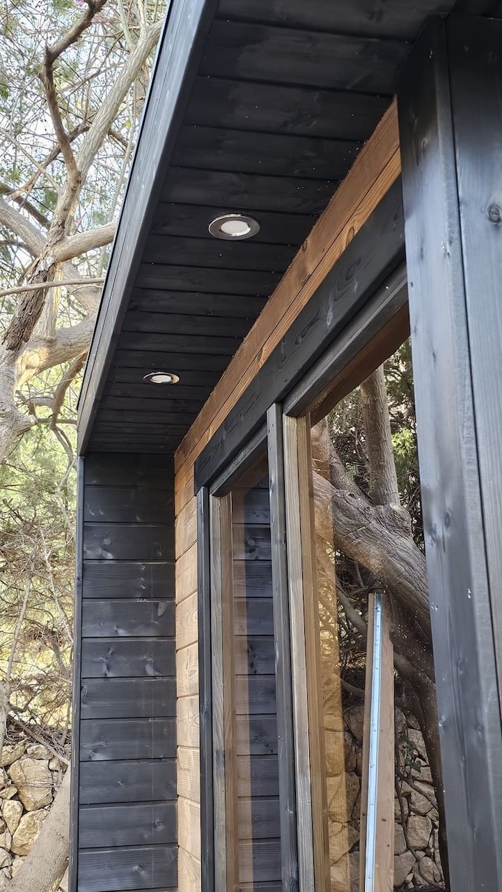 Saunasell Patio S 4 Person Outdoor Sauna - Heracles Wellness