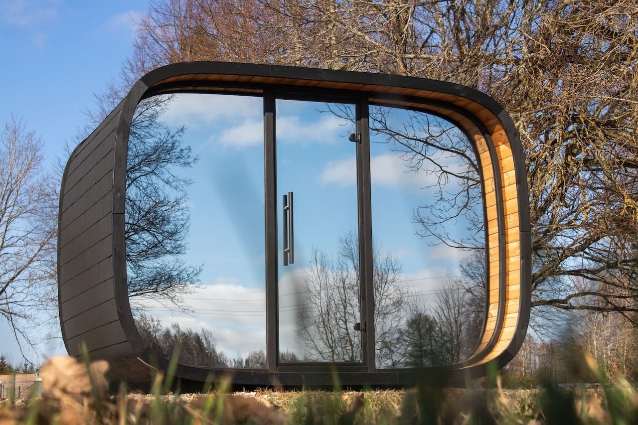 Saunasell Round Cube Relax Outdoor Sauna 6 Person - Heracles Wellness