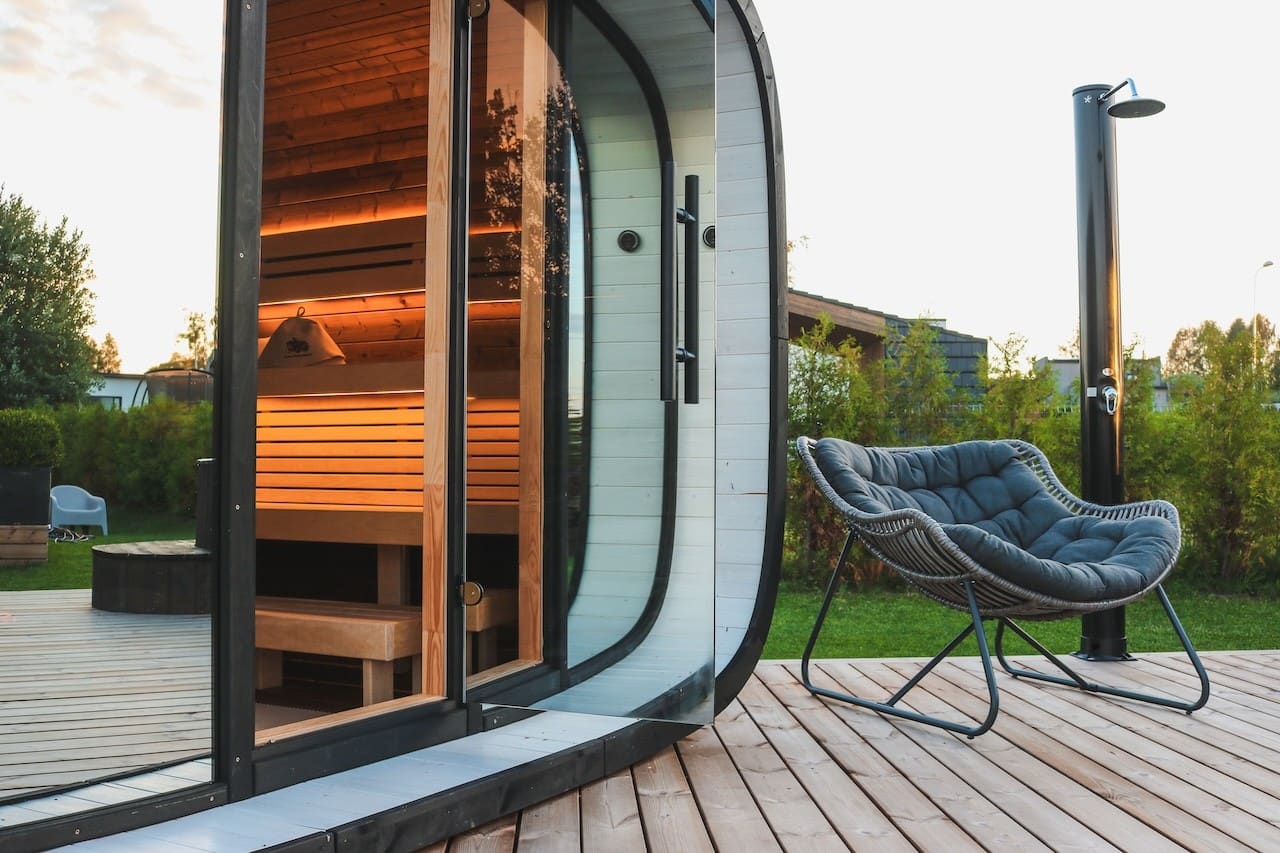 Saunasell Round Cube Single Outdoor Sauna 8 Person - Heracles Wellness