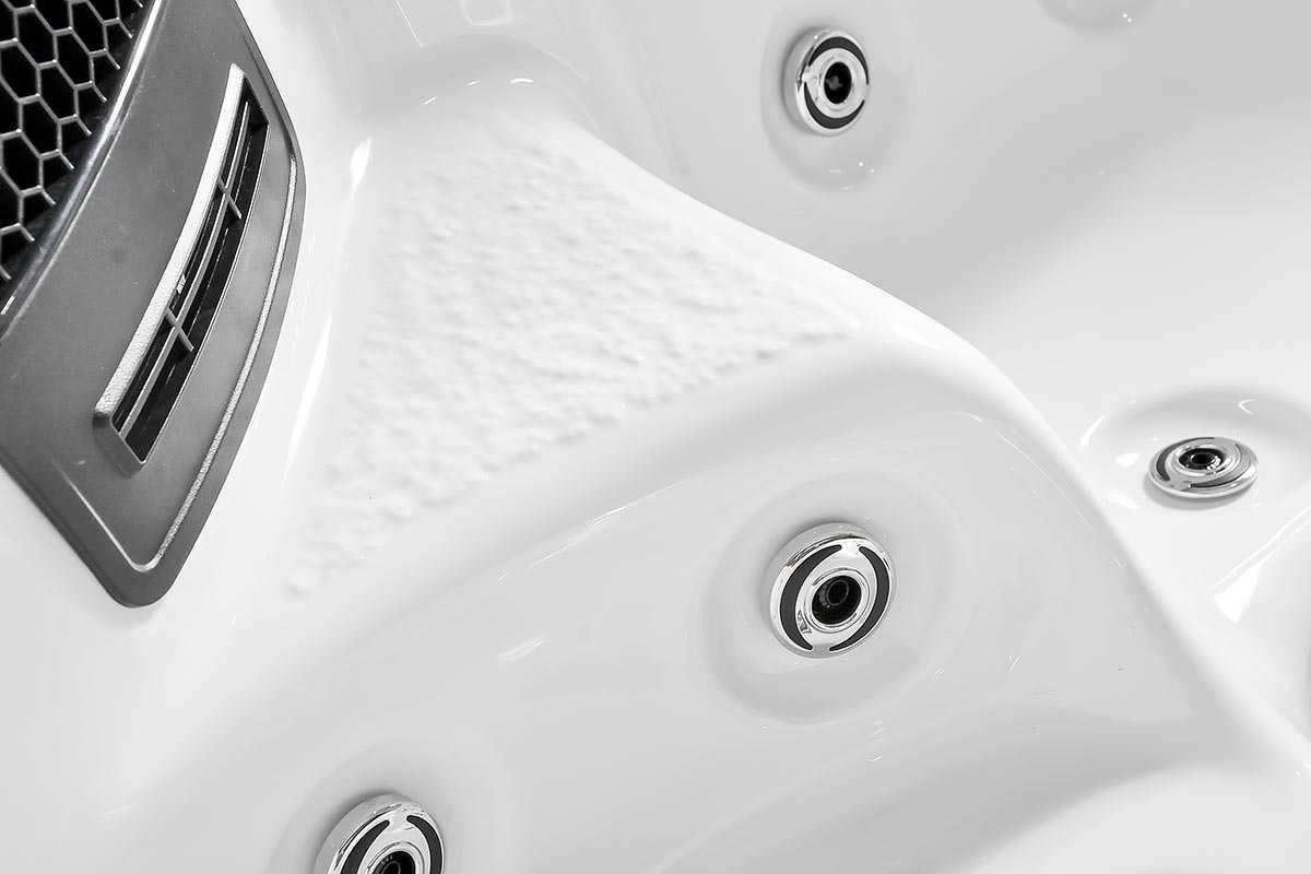 H20 Retreat Bay XL 6 Person Hot Tub - Heracles Wellness