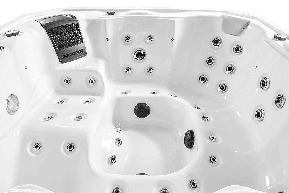 H20 Retreat Bay XL 6 Person Hot Tub - Heracles Wellness