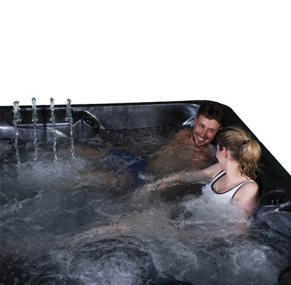 Orca Leisure Goldboro X 5 Person Hot Tub in use