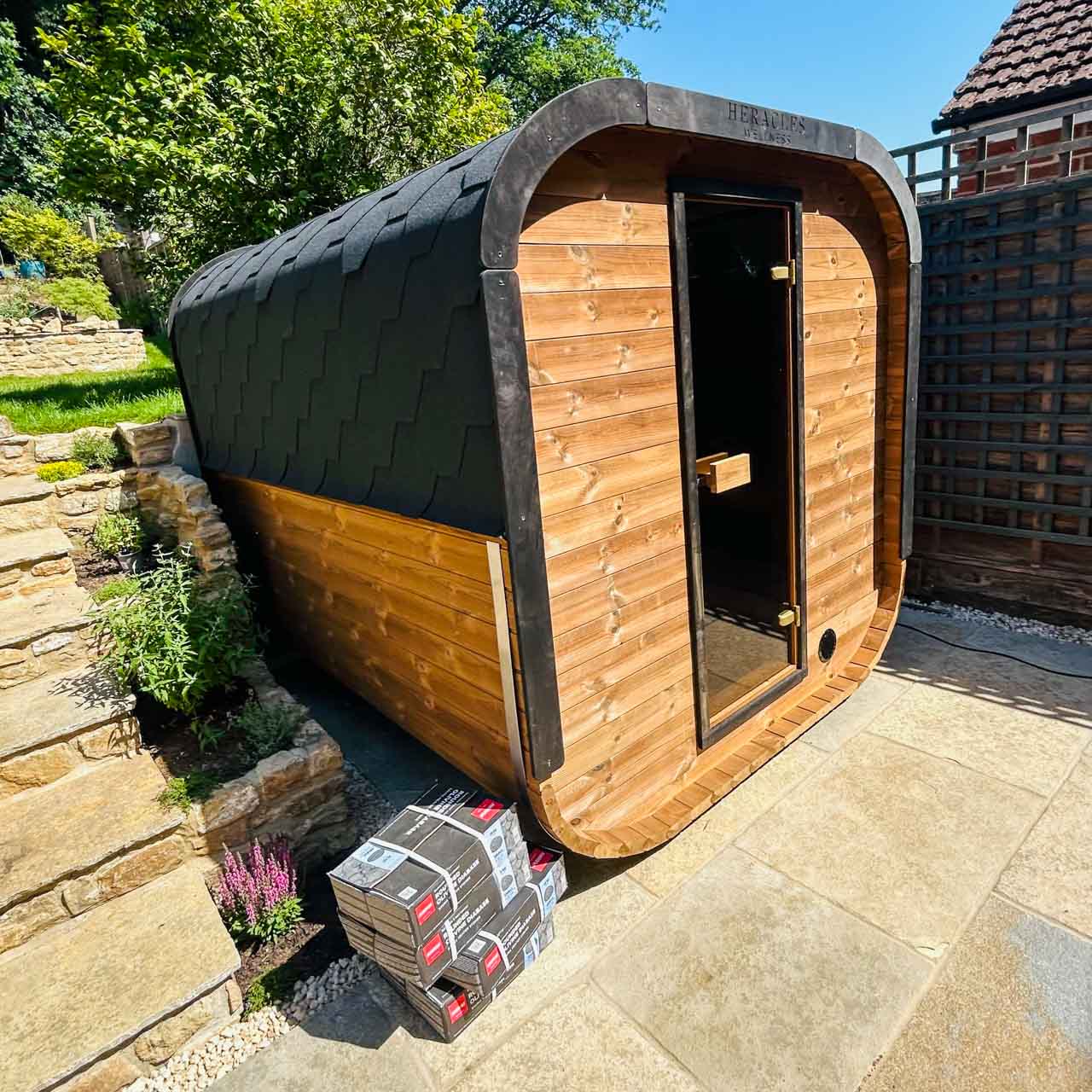 Camilla XL Traditional Outdoor Sauna 5-6 Person - Heracles Wellness