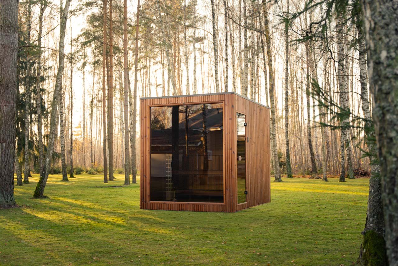 Celsium Jonas Classic 4 Person Outdoor Sauna - Heracles Wellness