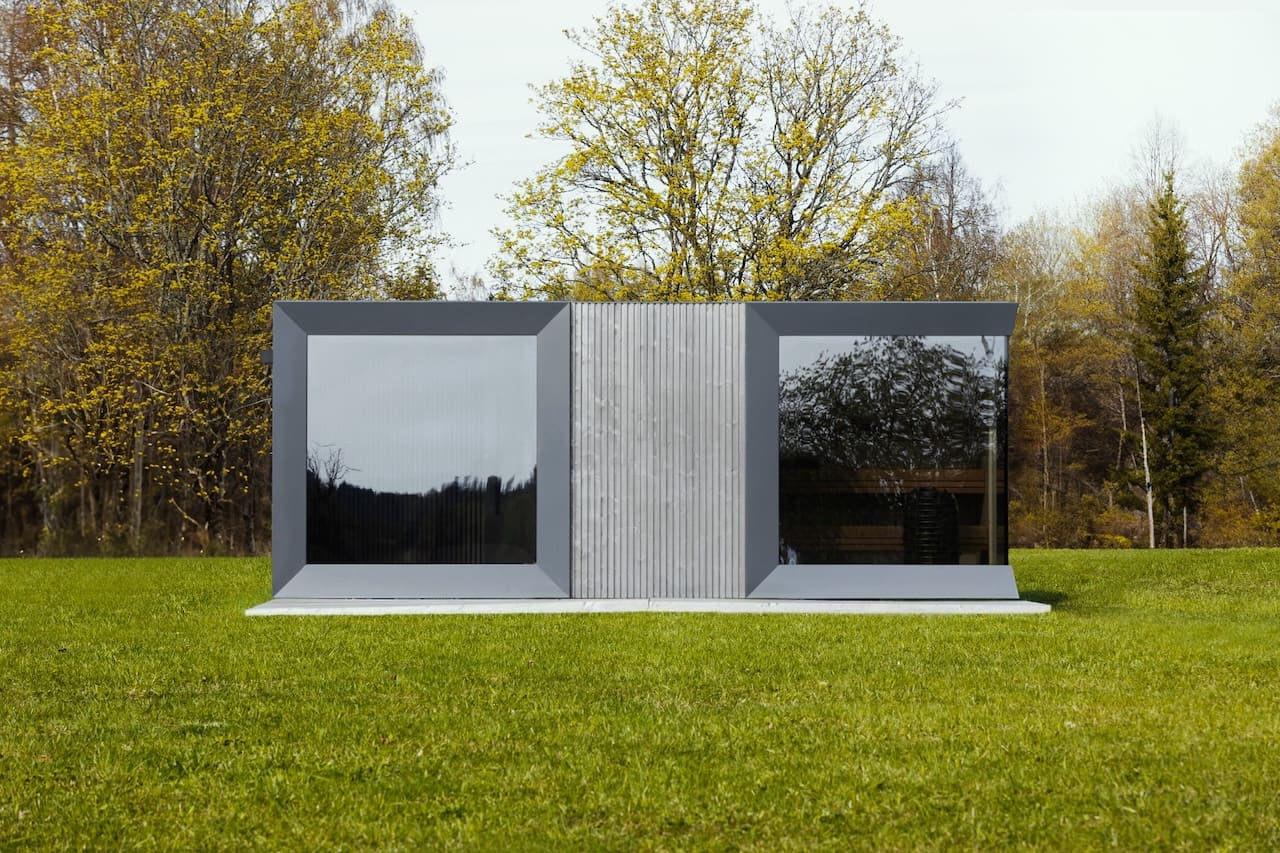 Genevas St Moritz 5 Person Outdoor Sauna with Shower Room - Heracles Wellness