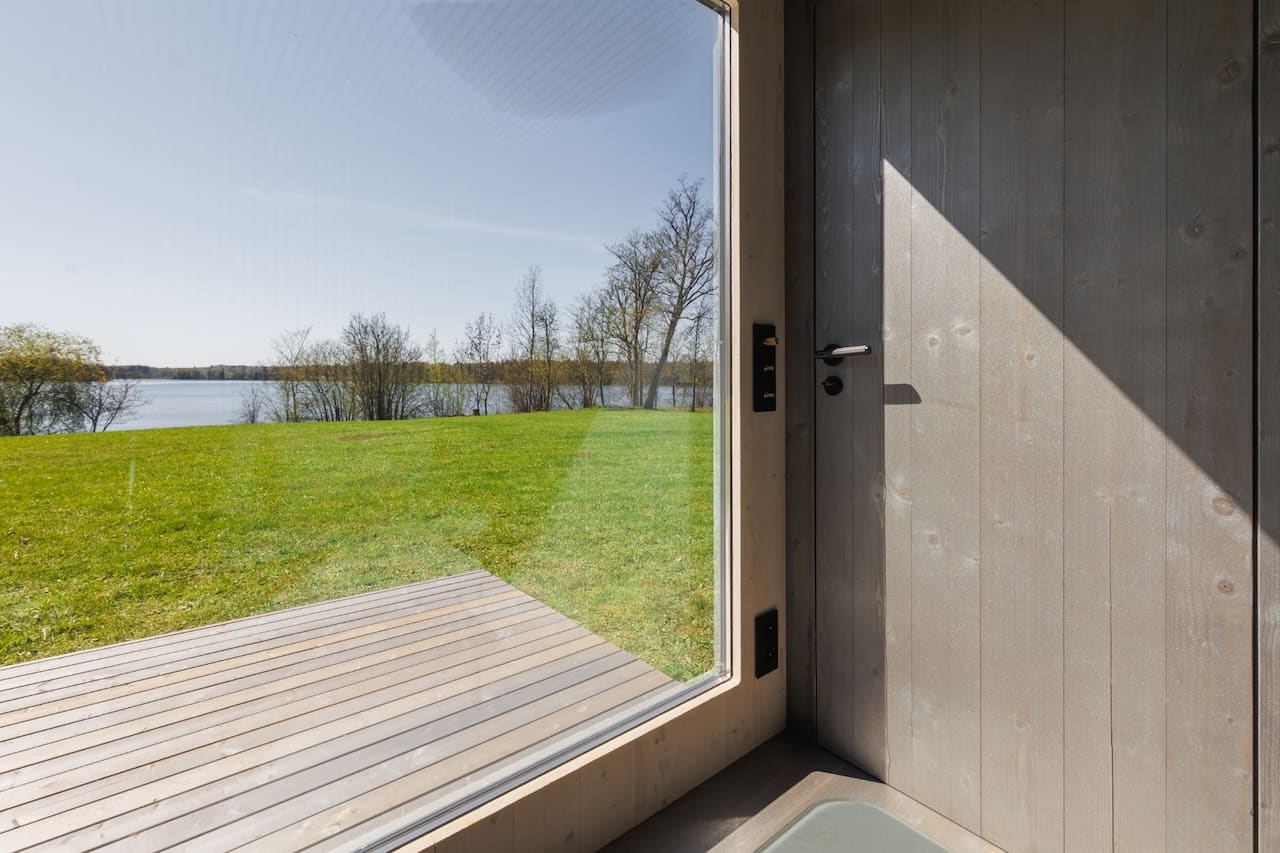 Genevas St Moritz 5 Person Outdoor Sauna with Shower Room - Heracles Wellness