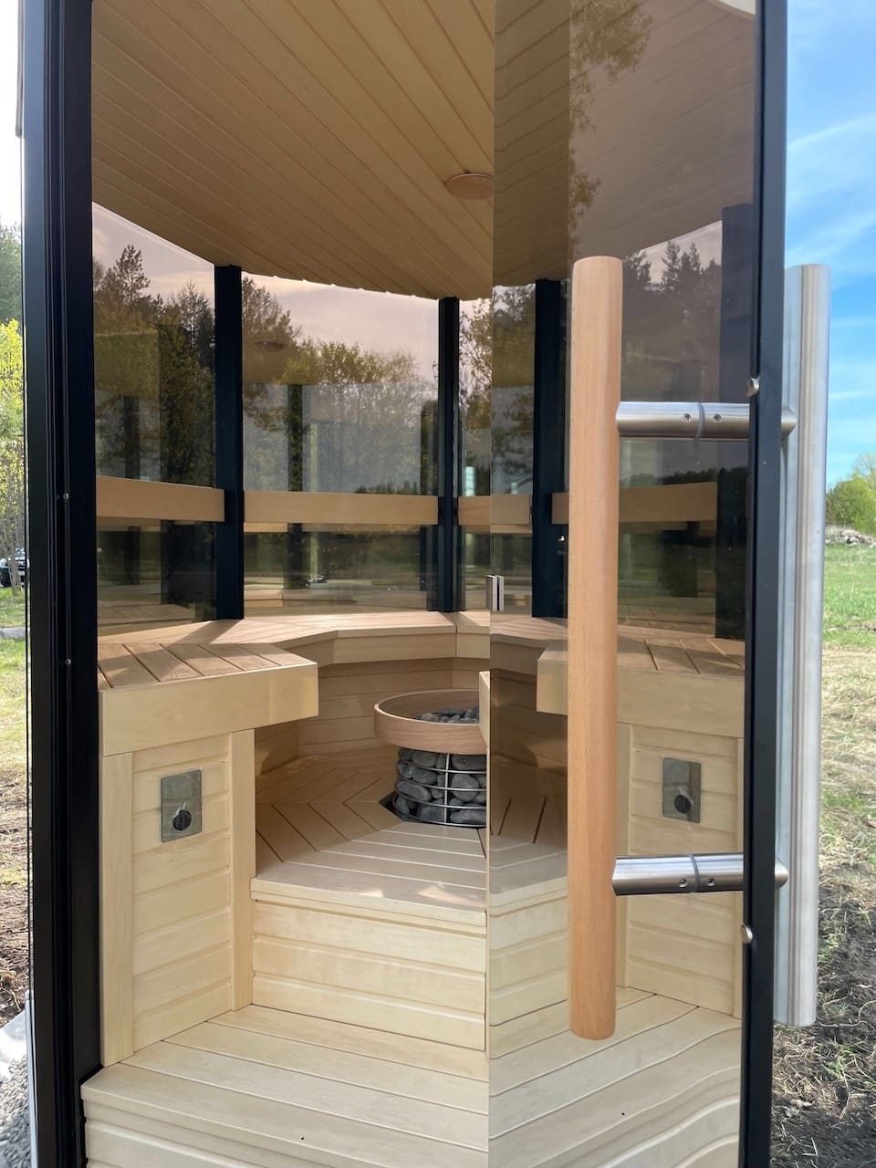 Haljas Hele Single Outdoor Sauna 7 Seater - Heracles Wellness