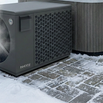 iNHEAT SpaLine heat pump supplying a hot tub in winter conditions