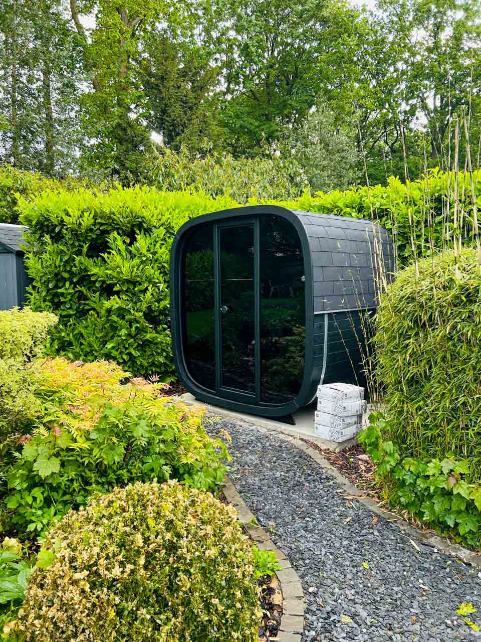 Leil® Black Cube Premium 4–6 Person Outdoor Sauna Kit - Heracles Wellness