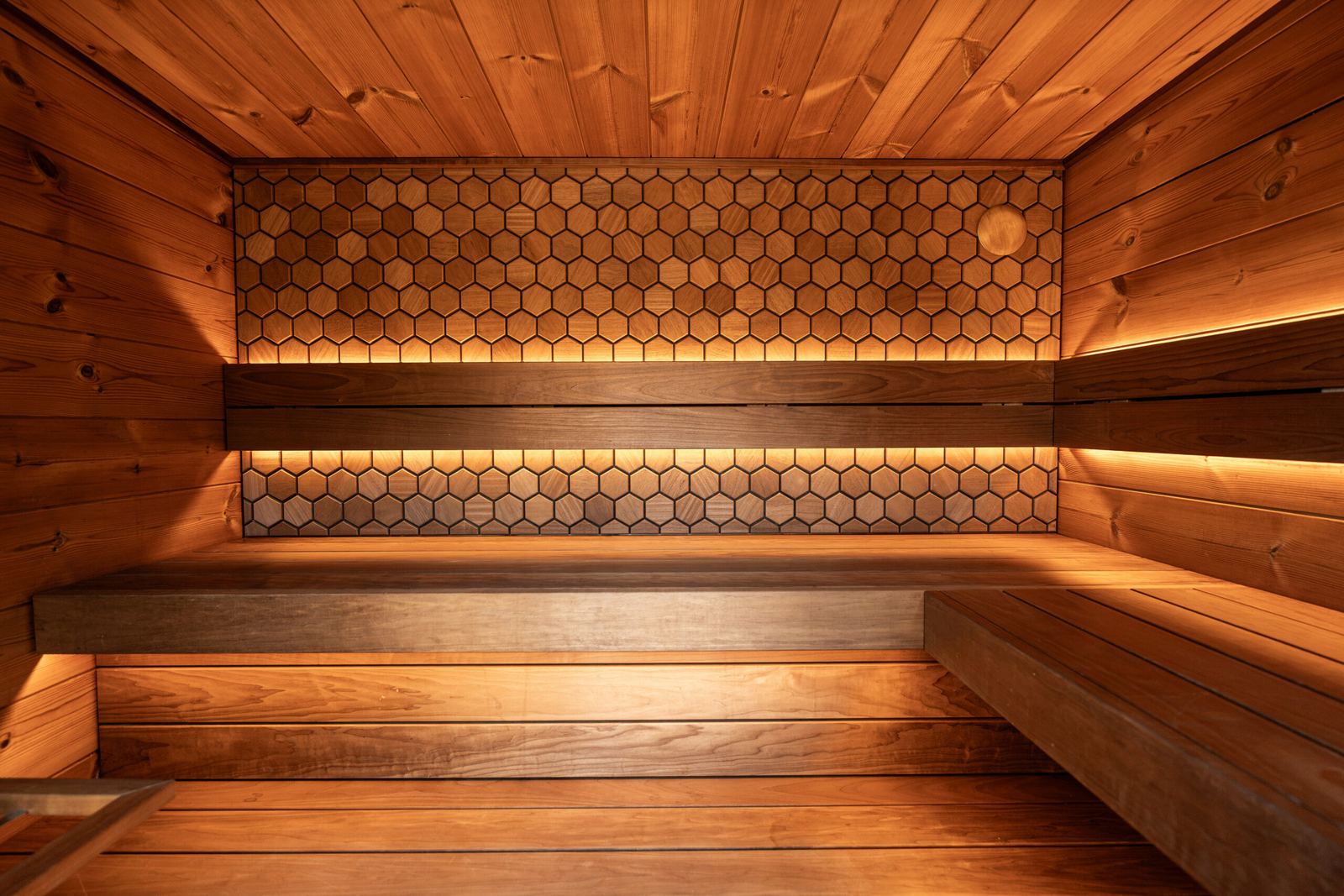Leil® Viva 250 4-5 Person Outdoor Sauna - Heracles Wellness