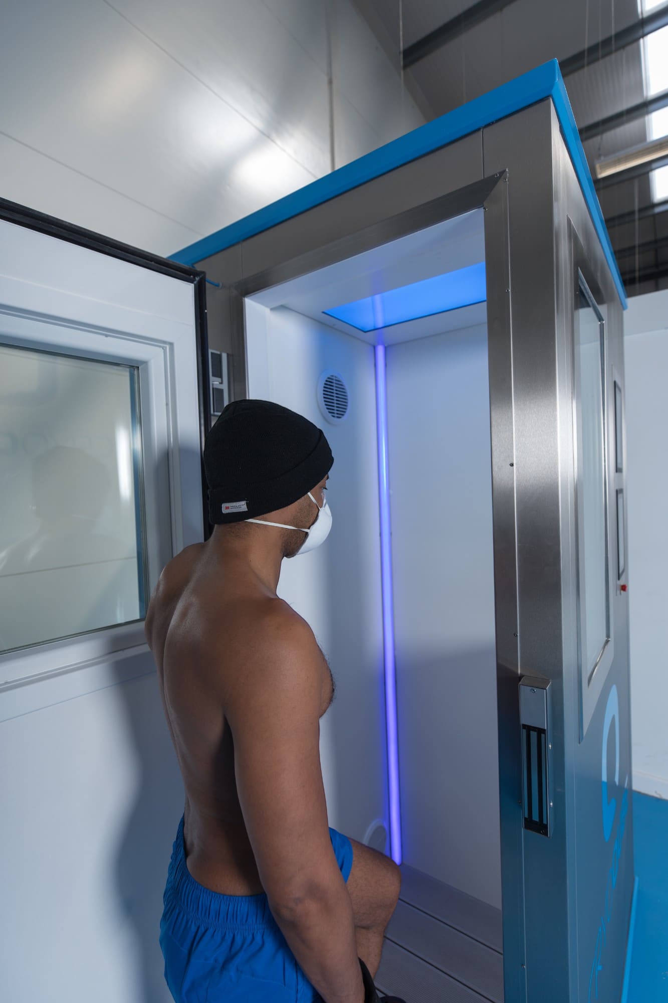 Quantum CryoQube Liquid Nitrogen Whole Body Cryotherapy Chamber - Heracles Wellness