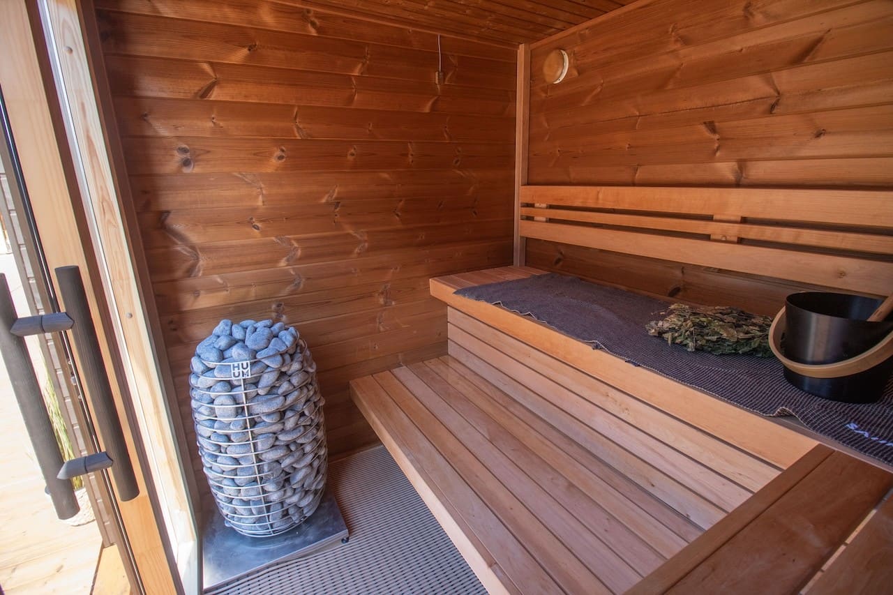 Saunasell Patio XS 4 Person Outdoor Sauna - Heracles Wellness